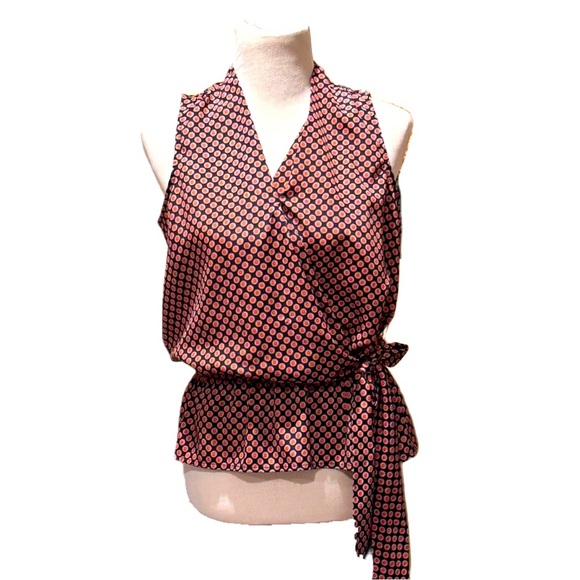 Michael Kors Sleeveless blouse. Blue background with red circle pattern Size PM - Picture 1 of 7